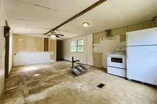 7809 SW 12th Pl, Bell, FL 32619 - Photo 4