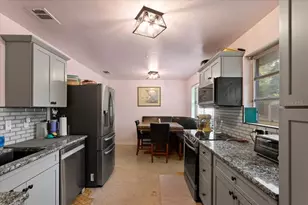1636 NW 34th Pl, Gainesville, FL 32605 - Photo 12