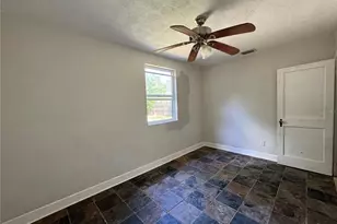 3230 NW 11th St, Gainesville, FL 32609 - Photo 6