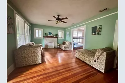 907 NW 11th Avenue, Gainesville, FL 32601 - Photo 6