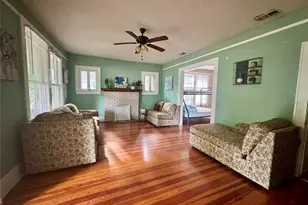 907 NW 11th Ave, Gainesville, FL 32601 - Photo 6