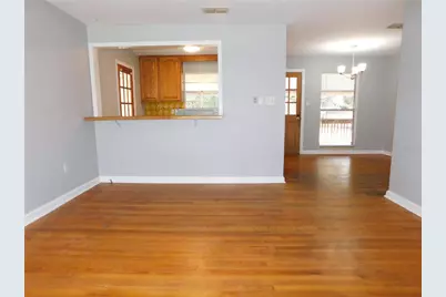 507 NW 34th Terrace, Gainesville, FL 32607 - Photo 2