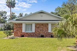 214 SE 2nd St, Chiefland, FL 32626 - Photo 10