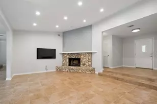 10744 Creek Dr, Alachua, FL 32615 - Photo 6