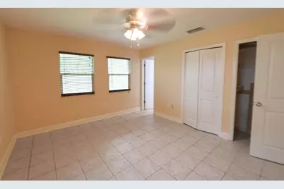 7616 SW 10th Avenue, Gainesville, FL 32607 - Photo 16