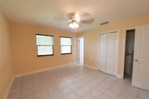7616 SW 10 Ave, Gainesville, FL 32607 - Photo 16
