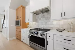 720 SW 131st St, Newberry, FL 32669 - Photo 16