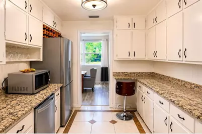 1014 NE 11th Avenue, Gainesville, FL 32601 - Photo 10