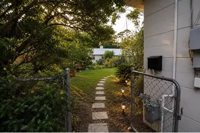 1014 NE 11th Avenue, Gainesville, FL 32601 - Photo 20
