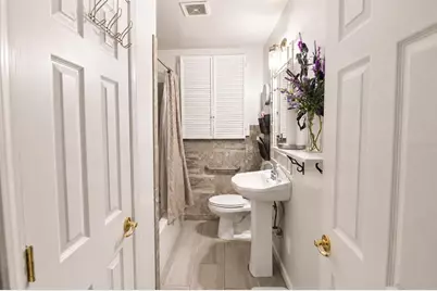 1014 NE 11th Avenue, Gainesville, FL 32601 - Photo 18