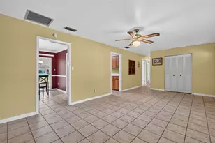 6614 NW 26th Ter, Gainesville, FL 32653 - Photo 4