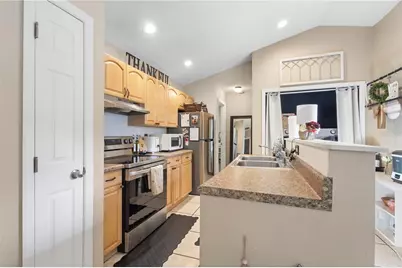 308 SW 2nd Avenue, Chiefland, FL 32626 - Photo 6