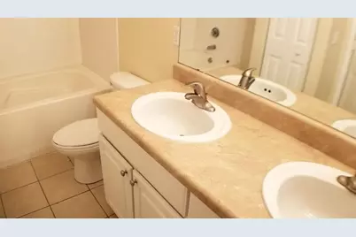 4335 NW 48th Street #105, Gainesville, FL 32606 - Photo 16