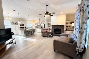 259 S E Rattler Ct, High Springs, FL 32643 - Photo 4