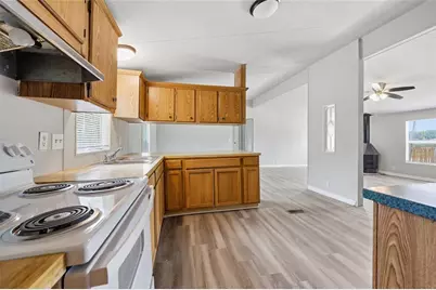 350 Ishie Avenue, Bronson, FL 32621 - Photo 10