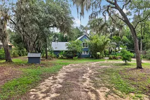 104 Long Pond Way, Hawthorne, FL 32640 - Photo 4
