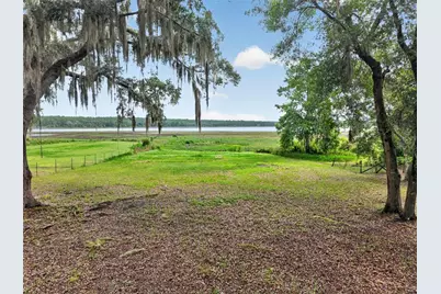 104 Long Pond Way, Hawthorne, FL 32640 - Photo 2