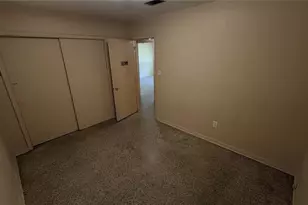 932 NE 6th Ave, Gainesville, FL 32601 - Photo 12