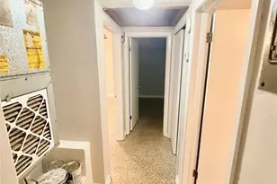 932 NE 6th Ave, Gainesville, FL 32601 - Photo 8