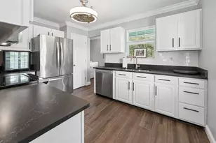 8213 Riverview Rd, Fanning Springs, FL 32693 - Photo 8