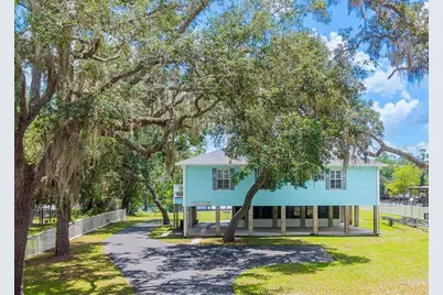 8213 Riverview Road, Fanning Springs, FL 32693 - Photo 8
