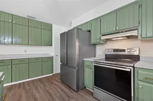 1321 NW 31 Dr, Gainesville, FL 32605 - Photo 10