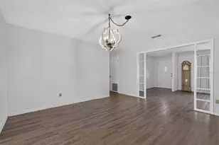 1321 NW 31 Dr, Gainesville, FL 32605 - Photo 8