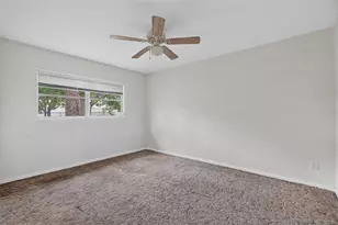 1321 NW 31 Dr, Gainesville, FL 32605 - Photo 24