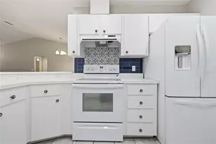 25249 SW 18th Ave, Newberry, FL 32669 - Photo 18