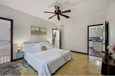 10709 NW 31st Place, Gainesville, FL 32606 - Photo 18