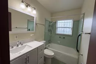 901 NE 23rd St, Gainesville, FL 32641 - Photo 16