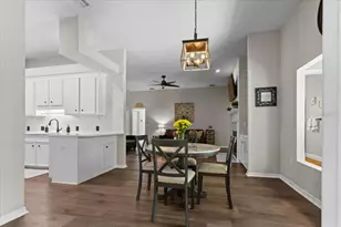 7710 NW 38th Pl, Gainesville, FL 32606 - Photo 12
