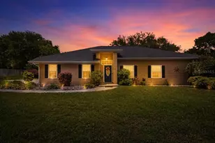 7710 NW 38th Pl, Gainesville, FL 32606 - Photo 2