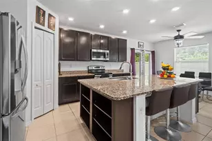 672 NW 247th Ter, Newberry, FL 32669 - Photo 6