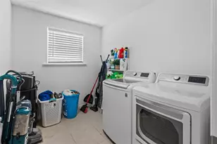 672 NW 247th Ter, Newberry, FL 32669 - Photo 24