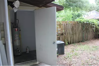 7011 SW 17th Place, Gainesville, FL 32607 - Photo 4