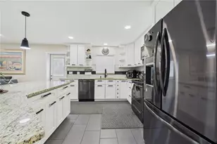132 Concord Dr NE, Port Charlotte, FL 33952 - Photo 10