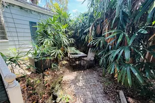 745 NE 10th Ave, Gainesville, FL 32601 - Photo 26