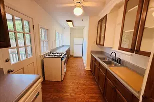 745 NE 10th Ave, Gainesville, FL 32601 - Photo 10