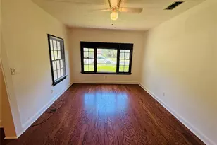 745 NE 10th Ave, Gainesville, FL 32601 - Photo 6
