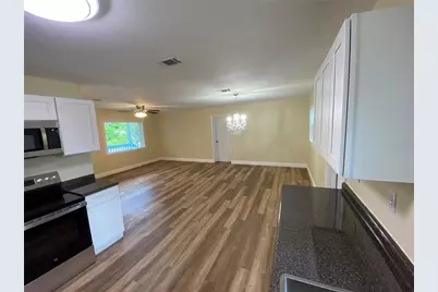 1411 SE 35th St, Gainesville, FL 32609 - Photo 8