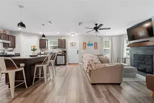 740 NW 8th St, Gainesville, FL 32601 - Photo 6