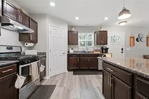 740 NW 8th St, Gainesville, FL 32601 - Photo 10