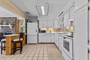 17250 NW 26th Ct, Trenton, FL 32693 - Photo 10