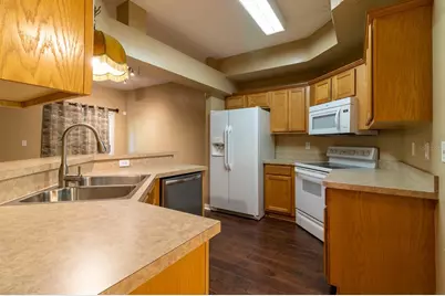 5047 NW 1st Place #92, Gainesville, FL 32607 - Photo 4