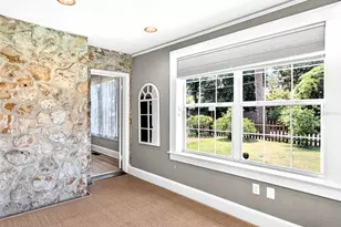 1220 NW 18th Ave, Gainesville, FL 32609 - Photo 16