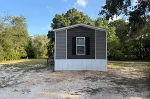 113 Magnolia Ave, Hawthorne, FL 32640 - Photo 2