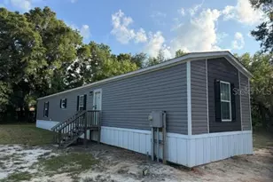 113 Magnolia Ave, Hawthorne, FL 32640 - Photo 2