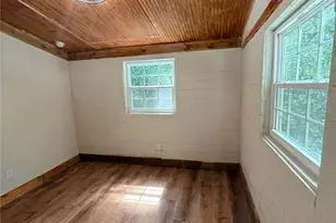 1229 NE 3rd Ave, Gainesville, FL 32641 - Photo 32