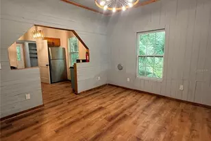 1229 NE 3rd Ave, Gainesville, FL 32641 - Photo 6